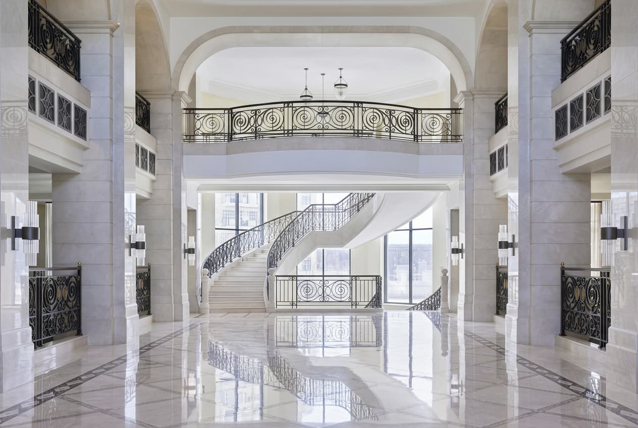 Four Seasons Hotel